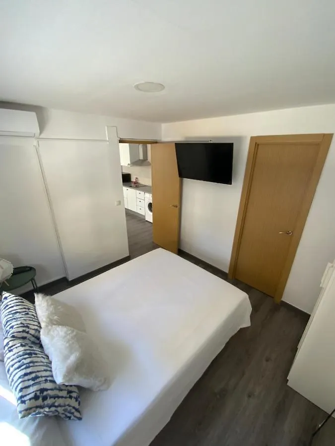 Goya Apartamentos Malaga 0*,
